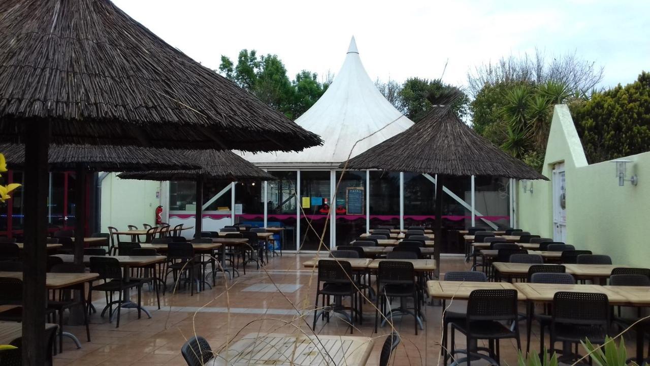 La Carabasse Hotel Vias Buitenkant foto