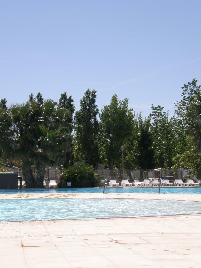 La Carabasse Hotel Vias Buitenkant foto